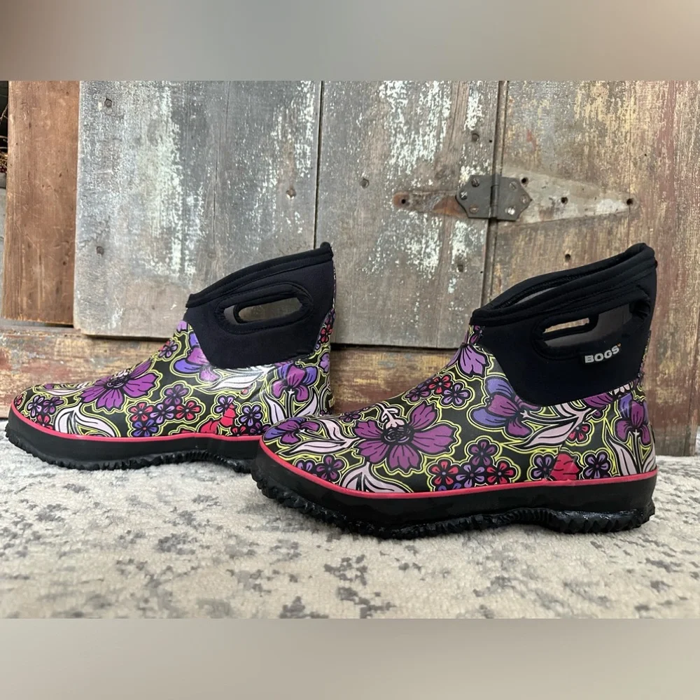 Women’s BOGS Size 10 Classic Short May Purple Floral Print Boots - Picture 2 of 7